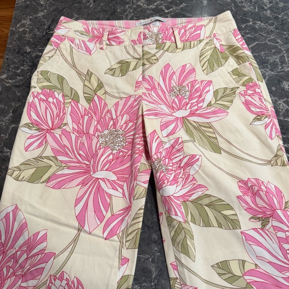 Tommy Hilfiger Stretch Pink Floral Cropped Pants - Picture 5 of 8